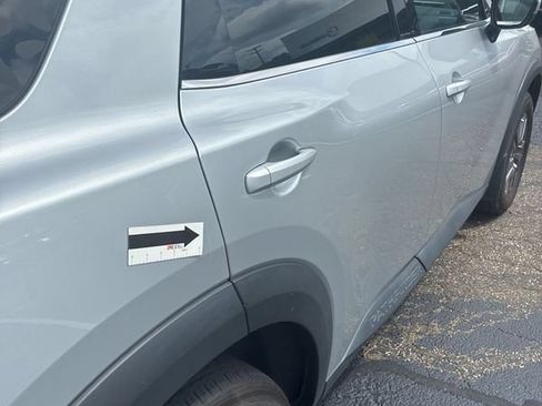 Used 2023 Nissan Pathfinder SV w/ SV Premium Package FWD image 29