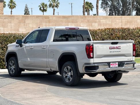 New 2026 GMC Sierra 1500 SLE w/ Preferred Package RWD image 6