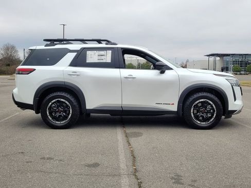 New 2026 Nissan Pathfinder Rock Creek w/ Rock Creek Premium Package AWD/4WD image 6