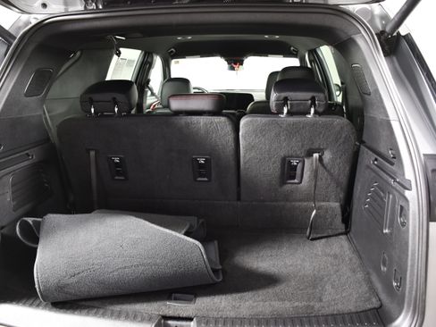 Used 2025 Chevrolet Traverse Z71 image 47