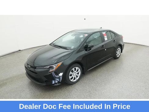 Used 2025 Toyota Corolla LE FWD image 1