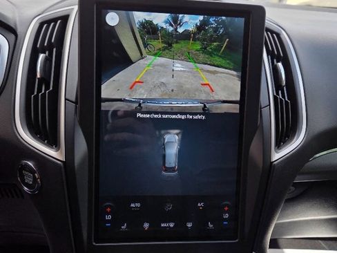 Used 2021 Ford Edge SEL w/ Convenience Package image 11