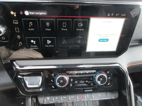 New 2026 GMC Sierra 2500 AT4 w/ AT4 Premium Plus Package AWD/4WD image 21