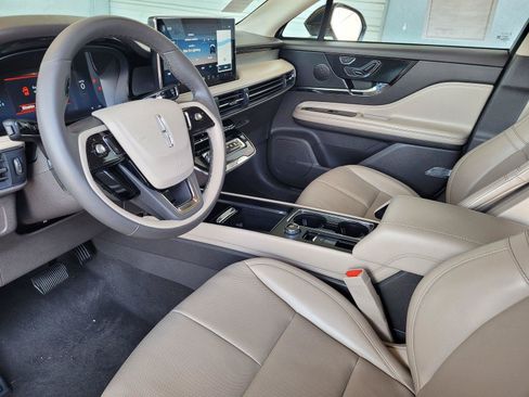 Used 2024 Lincoln Corsair FWD w/ Equipment Group 101A image 12