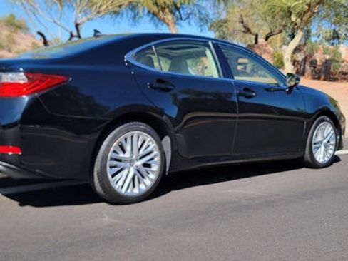 Used 2013 Lexus ES 350 w/ Luxury Pkg image 38
