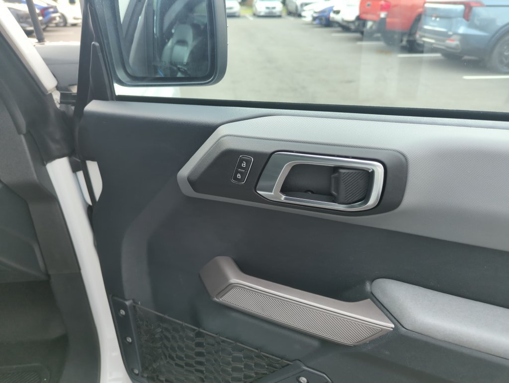 Used 2023 Ford Bronco Black Diamond AWD/4WD image 32