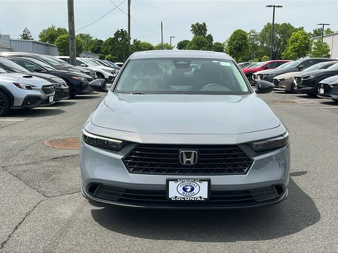 Used 2025 Honda Accord SE image 2
