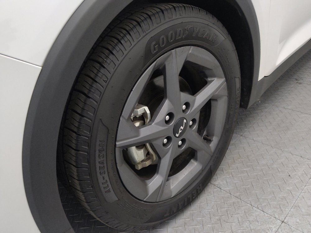 Used 2025 Kia K4 FWD image 31