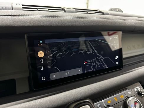 Used 2023 Land Rover Defender 110 X-Dynamic SE image 20