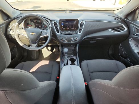 Used 2024 Chevrolet Malibu LT image 11