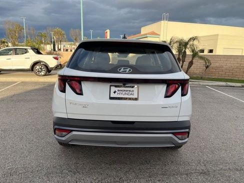 New 2026 Hyundai Tucson Blue SE image 29