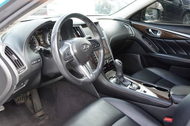 Used 2019 INFINITI Q50 Luxe w/ Essential Package (3.0T Luxe) AWD/4WD image 16