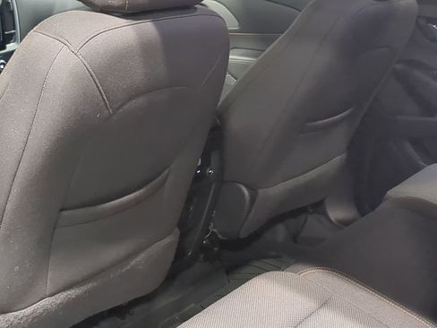 Used 2019 Chevrolet Traverse LS FWD image 21