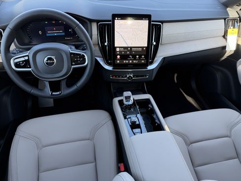 New 2026 Volvo XC90 B6 Plus w/ Protection Package image 12