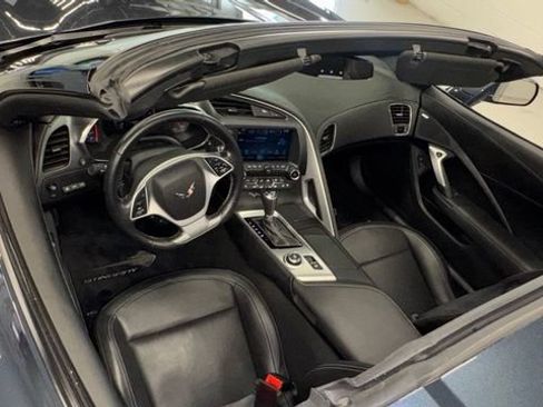 Used 2019 Chevrolet Corvette Stingray Coupe w/ 2LT Preferred Equipment Group RWD image 17