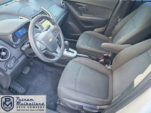 Used 2015 Chevrolet Trax LS w/ LPO, Cargo Package image 10