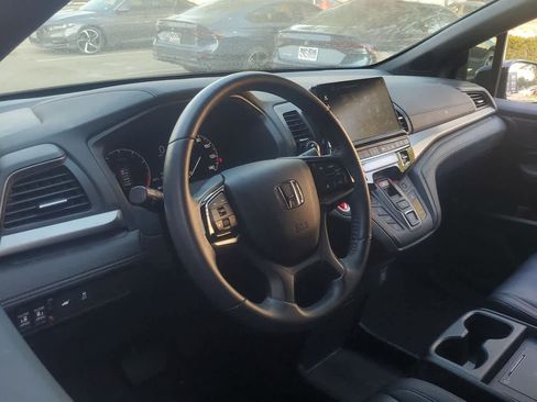 Used 2025 Honda Odyssey Sport-L image 2