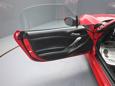 Used 2017 FIAT 124 Spider Classica image 10