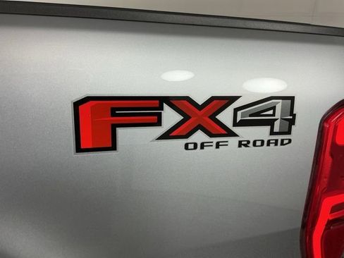 Used 2020 Ford Ranger XLT w/ Equipment Group 302A Luxury AWD/4WD image 11