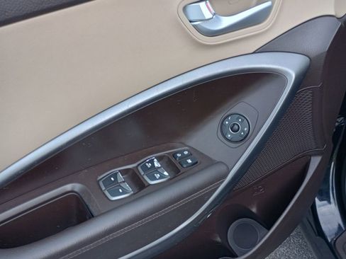 Used 2017 Hyundai Santa Fe Sport image 12