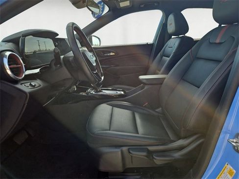 Used 2024 Chevrolet Trax RS w/ Sunroof Package image 9