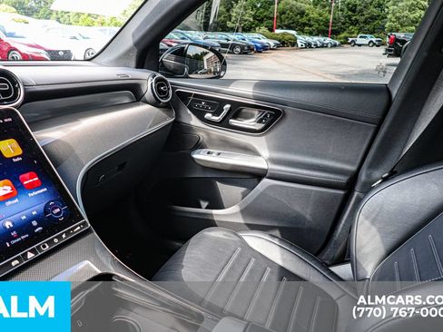 Used 2025 Mercedes-Benz GLC 43 AMG 4MATIC image 43