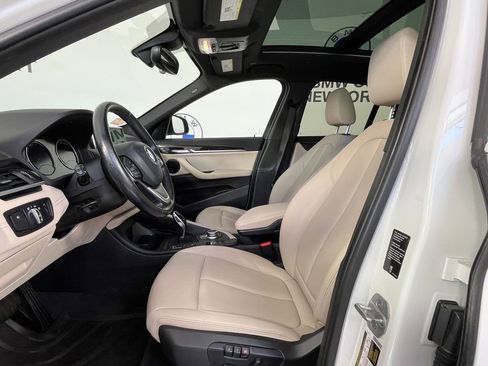 Used 2020 BMW X1 xDrive28i w/ Convenience Package AWD/4WD image 16