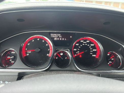 Used 2015 GMC Acadia SLE AWD/4WD image 13