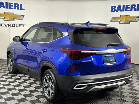 Used 2022 Kia Seltos EX image 3