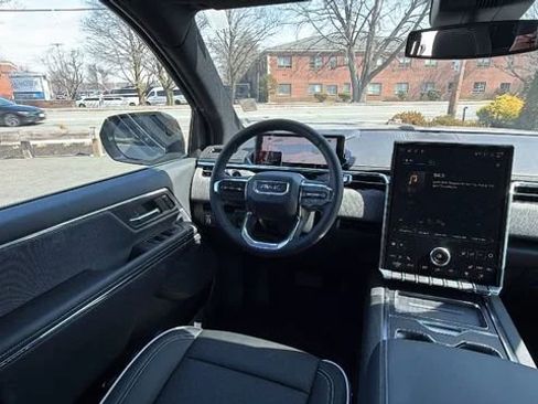 New 2026 GMC Sierra EV Elevation AWD/4WD image 33