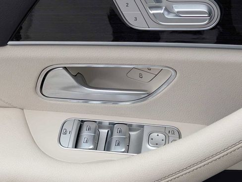 Used 2023 Mercedes-Benz GLE 350 image 21