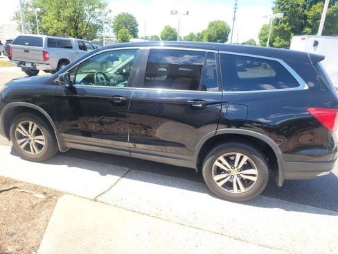 Used 2018 Honda Pilot EX-L image 2