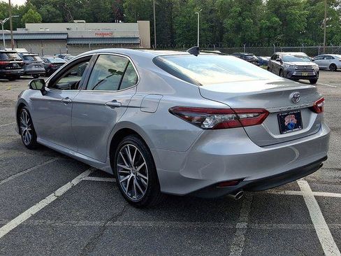 Certified 2023 Toyota Camry XLE FWD image 3