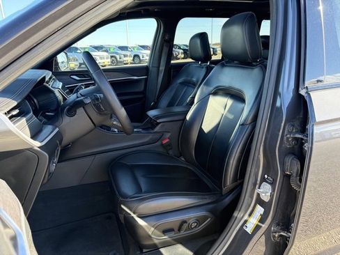 Used 2024 Jeep Grand Cherokee Limited 4xe image 19