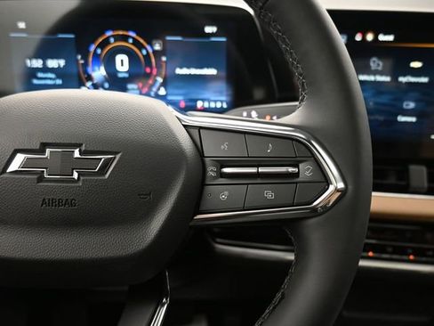 New 2026 Chevrolet Equinox ACTIV w/ Convenience Package III image 16