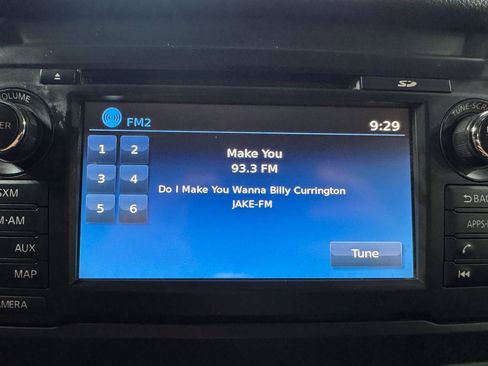 Used 2017 Nissan Titan PRO-4X w/ Pro-4x Convenience Package AWD/4WD image 27
