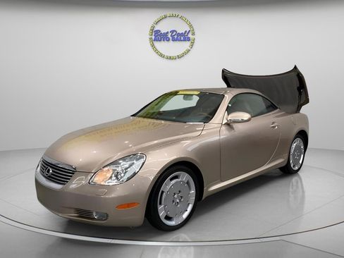 Used 2005 Lexus SC 430 Convertible RWD image 2