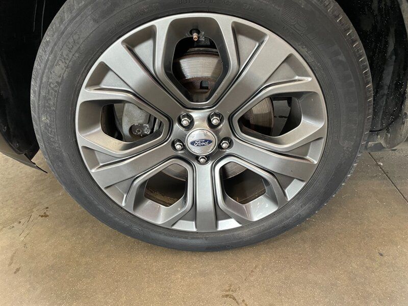 Used 2018 Ford Explorer Sport w/ Ford Safe & Smart Package AWD/4WD image 24