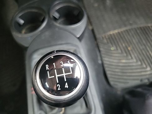 Used 2003 Volkswagen Beetle GLS FWD image 19