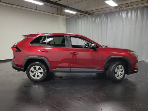 Used 2023 Toyota RAV4 LE FWD image 9