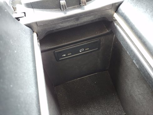 Used 2021 Mercedes-Benz GLC 300 4MATIC image 31