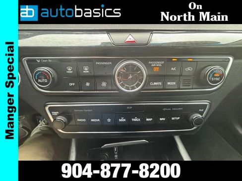 Used 2019 Kia Cadenza Limited FWD image 40