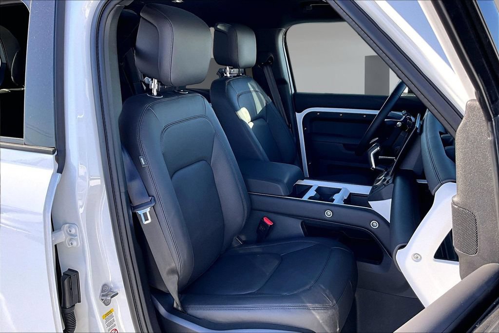 New 2026 Land Rover Defender 110 S AWD/4WD image 11