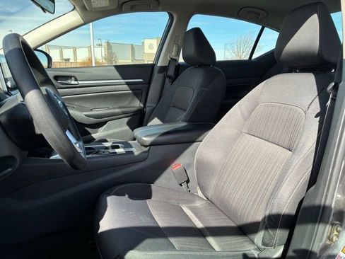 Certified 2022 Nissan Altima 2.5 SV image 12