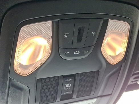 Certified 2022 RAM 1500 Big Horn image 32