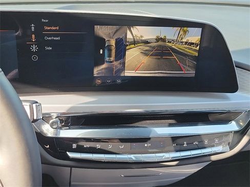 Used 2025 Cadillac Lyriq Luxury image 12