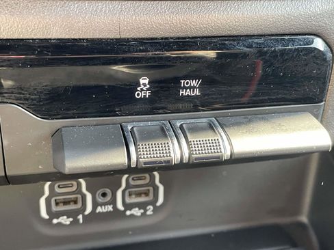 Used 2020 RAM 1500 Rebel AWD/4WD image 17