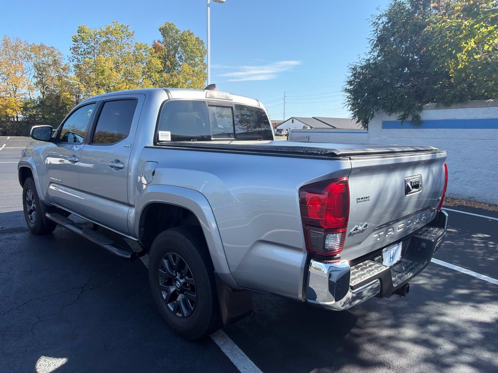 Used 2021 Toyota Tacoma SR5 AWD/4WD image 3