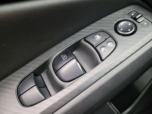 Used 2024 Nissan Altima 2.5 SV image 27