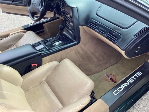 Used 1995 Chevrolet Corvette image 6